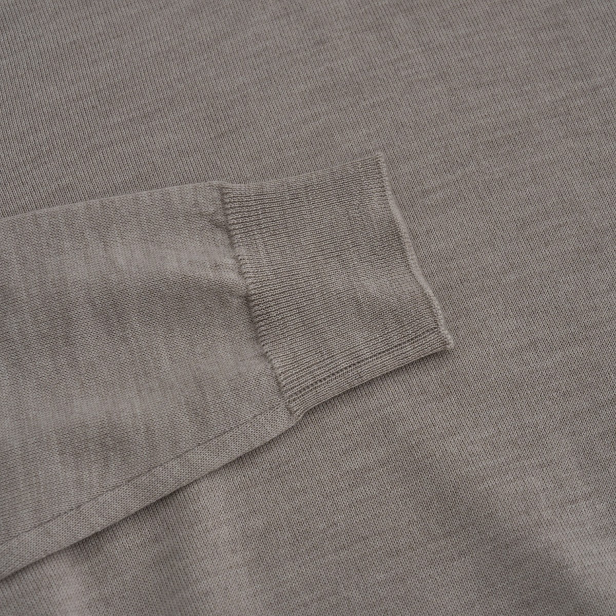 Turtleneck Sweater - BEIGE